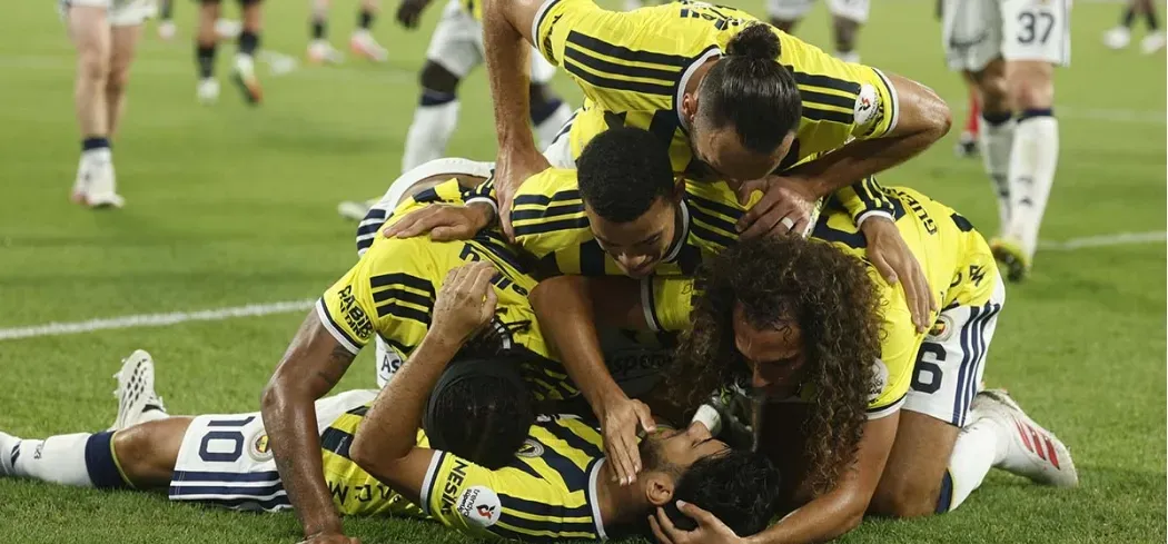 Fenerbahce soma segunda vitória consecutiva